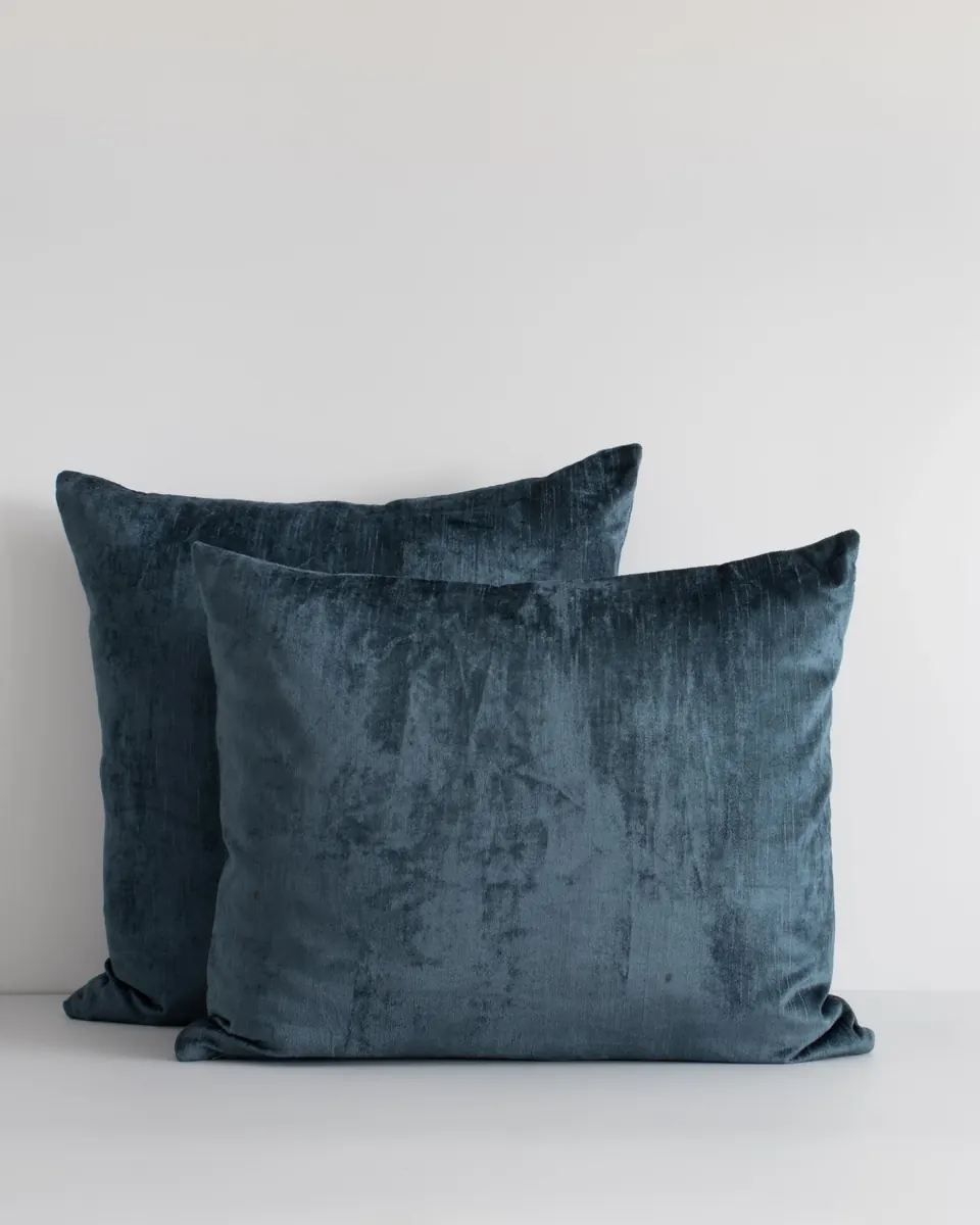 Bromley Velvet Sister Image