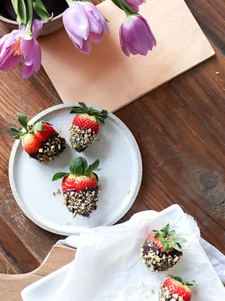 Dark Chocolate Covered Strawberries