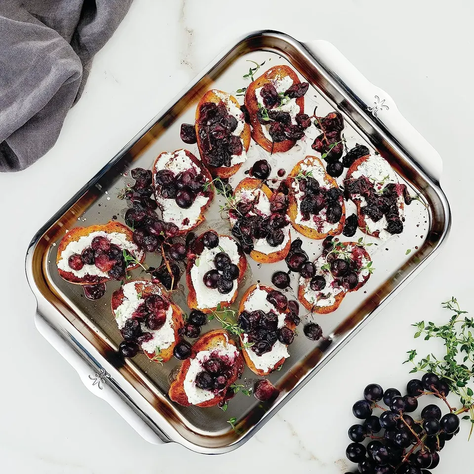 aluminum vs stainless steel baking sheet