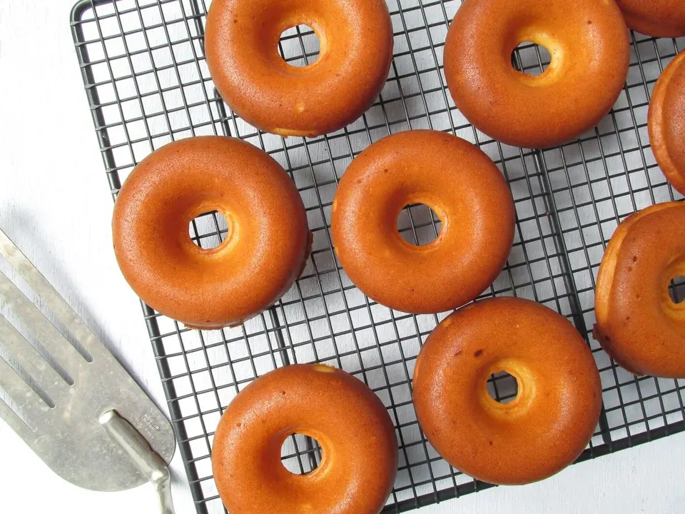 baked yoghurt donuts