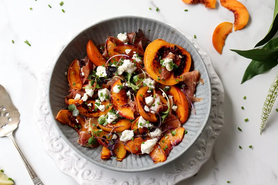 grilled peach prosciutto goats cheese salad