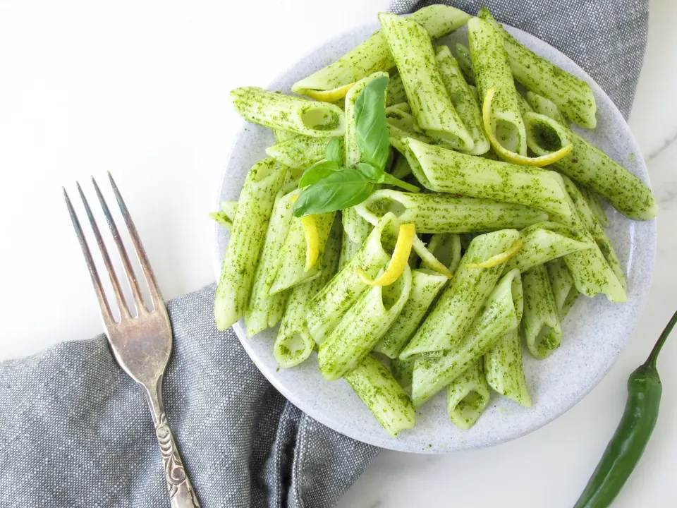 tangy green chili basil pasta