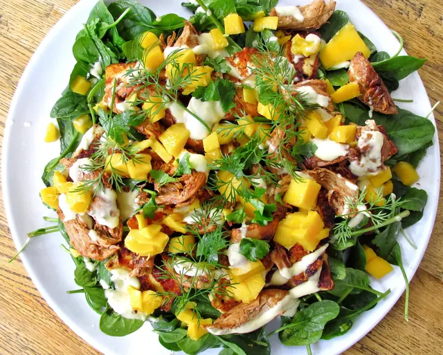 Balsamic Chicken Halloumi Mango Salad