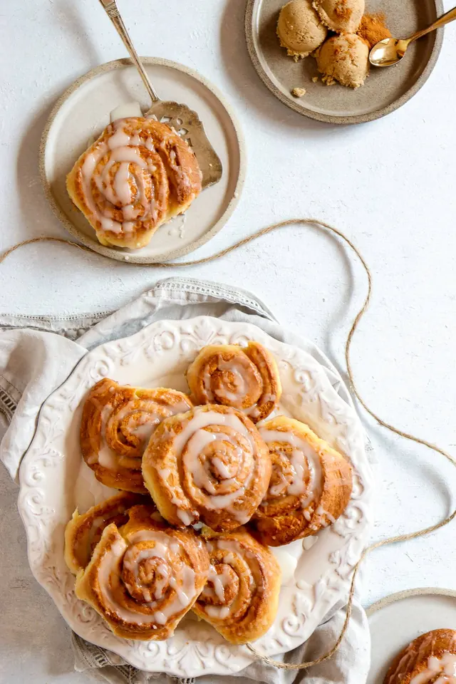Easy Cinnamon Rolls