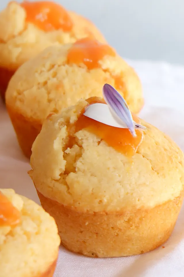 Best Peach Muffins