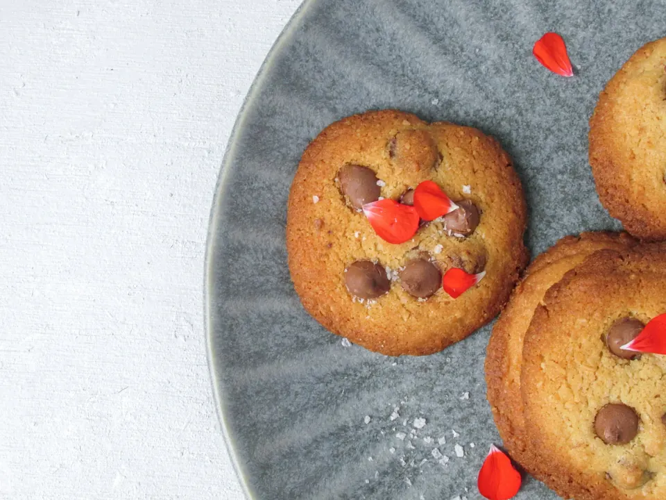 chocolate chip macadamia cookies