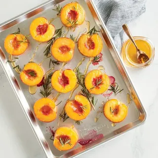 Which One is Best? Aluminum vs Stainless Steel Baking Sheet