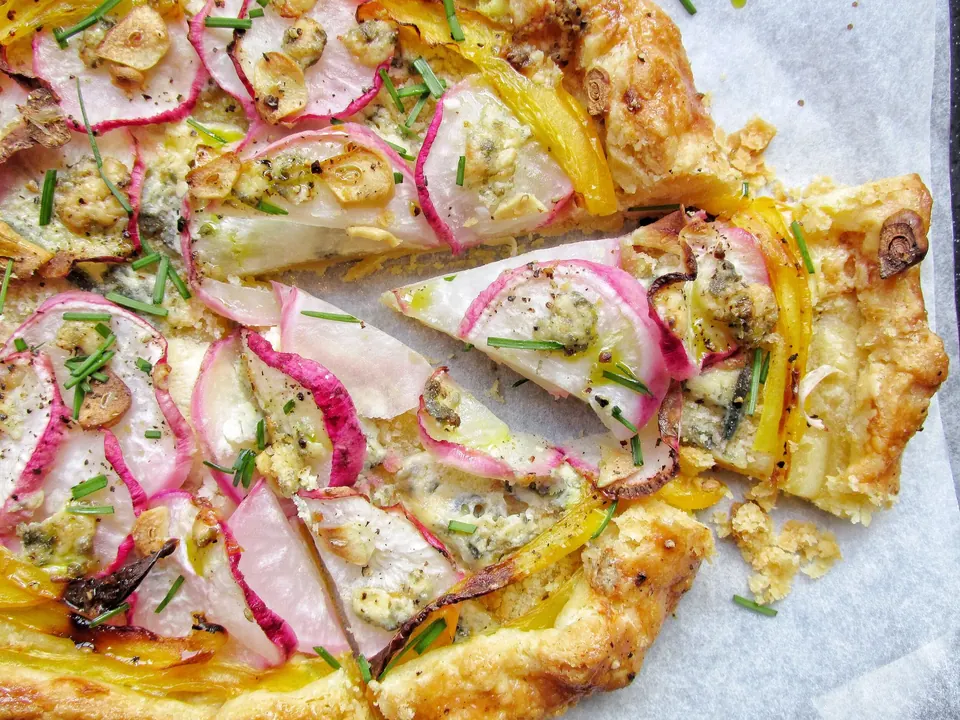 radish & blue cheese galette
